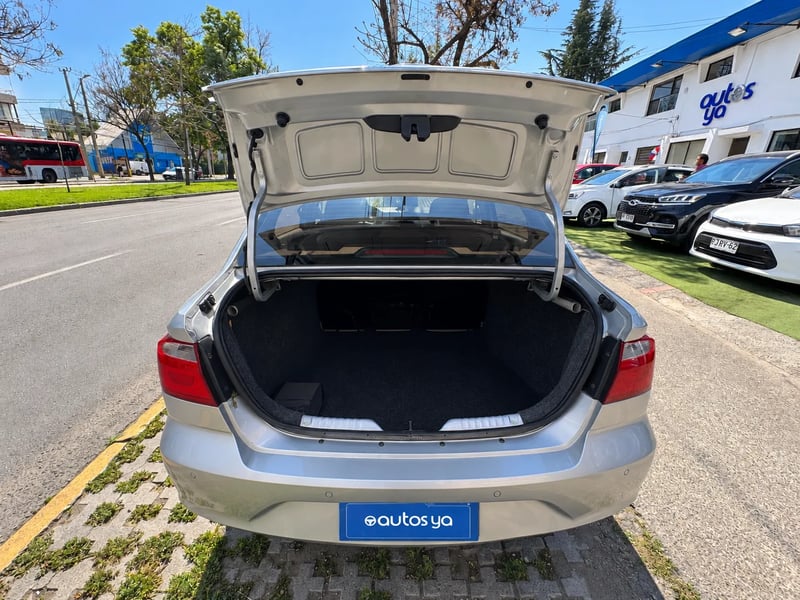 Volkswagen VOYAGE HIGHLINE 1.6 2023