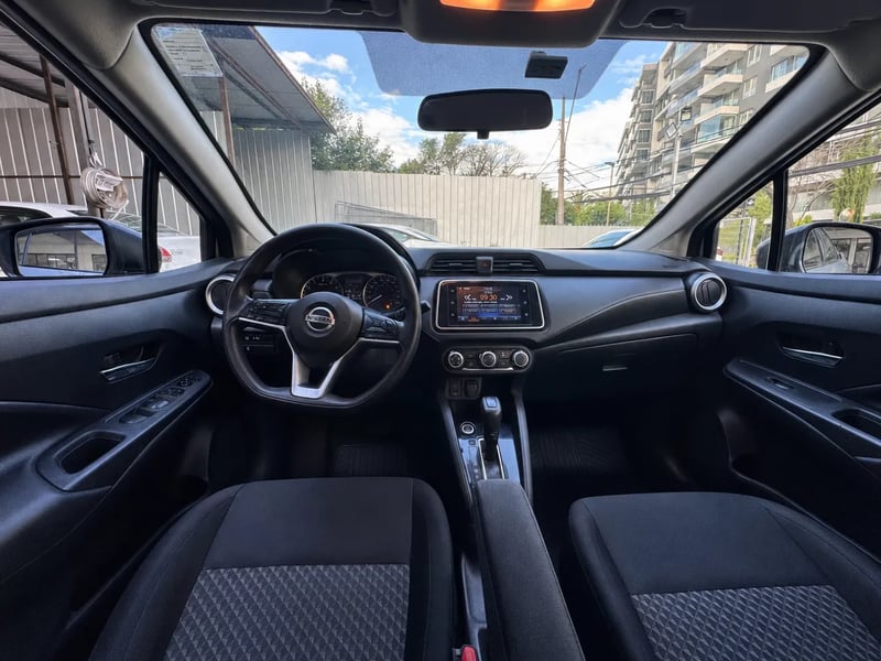 Nissan VERSA CVT 1.6 AUT 2023 - Imagen 18 de 20