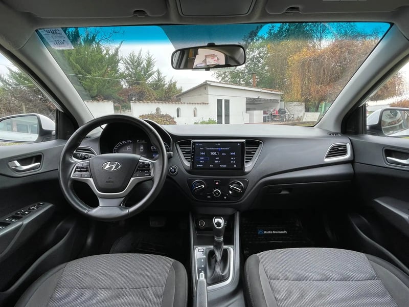 Hyundai ACCENT HCI 1.6 AUT 2022 - Imagen 9 de 20