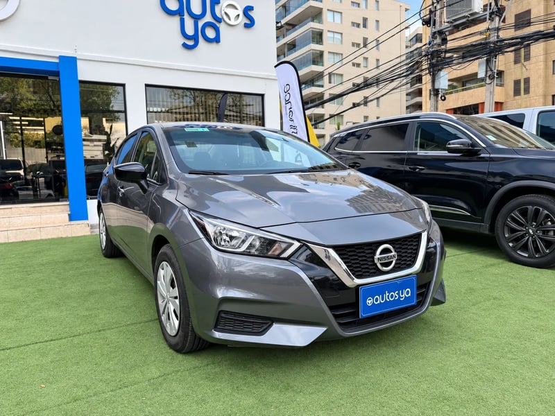 Nissan VERSA CVT 1.6 AT 2023 - Imagen 12 de 18