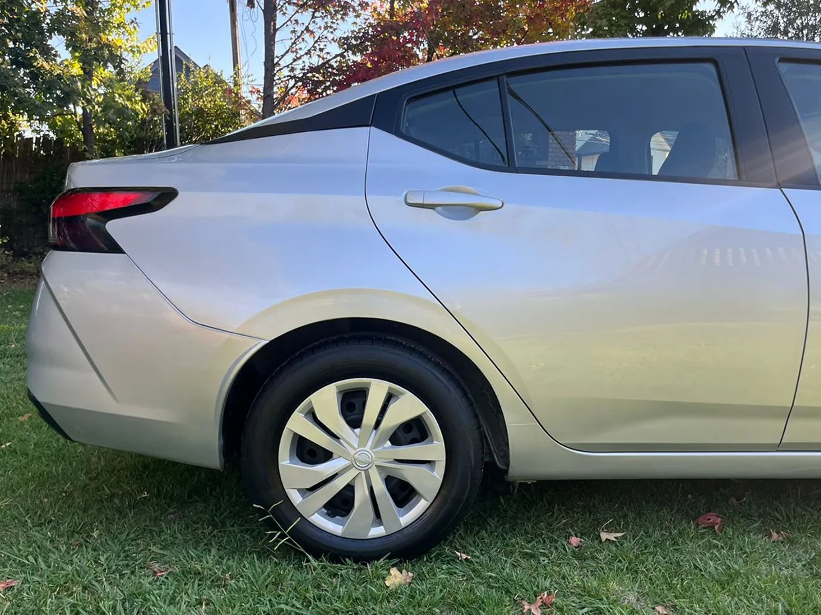 NISSAN NEW VERSA SENSE 4X2 1.6 AUT 2023 - Imagen 15 de 15