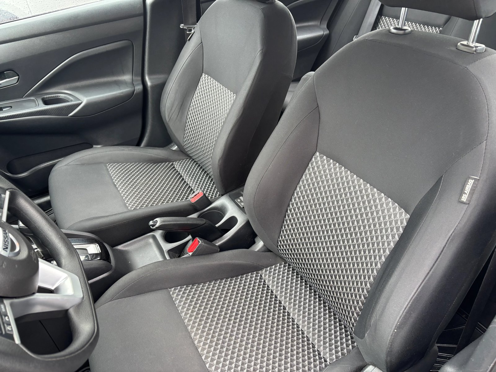 Nissan VERSA CVT 1.6 AUT 2022 - Imagen 7 de 12