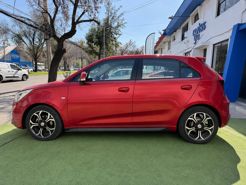 MG 3 HATCH BACK 2021 - Imagen 3 de 18