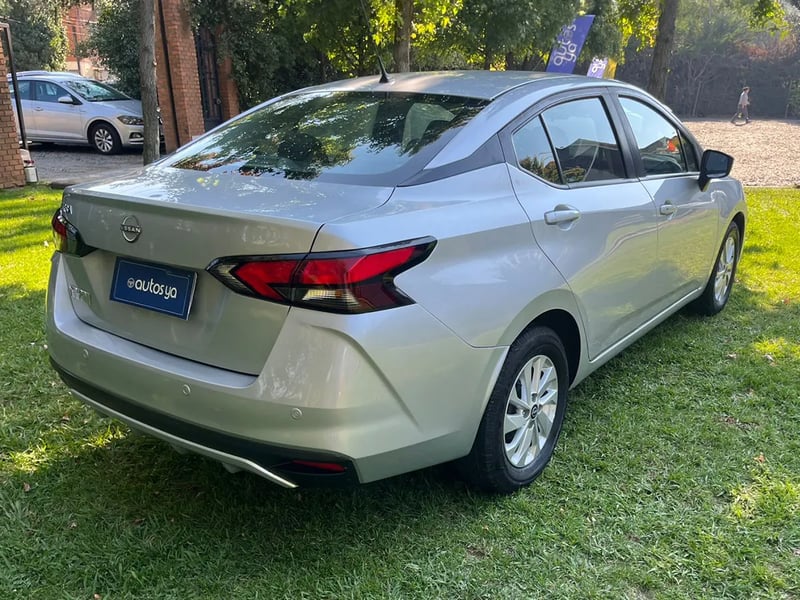 Nissan VERSA NEW SENSE CVT 2024 - Imagen 12 de 14