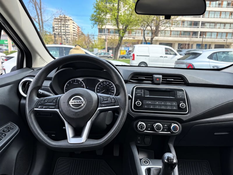 Nissan Versa Sense MT 1.6 2021 - Imagen 8 de 18