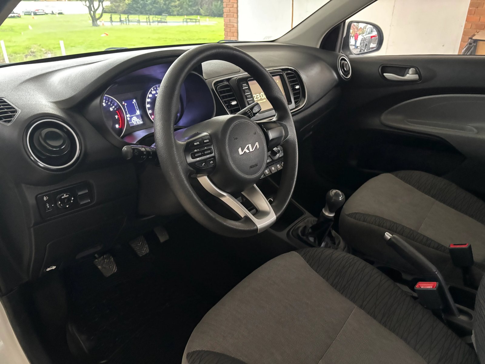 Kia SOLUTO 2022 - Imagen 9 de 10