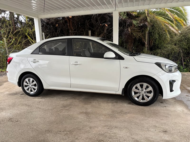 Kia SOLUTO 2022