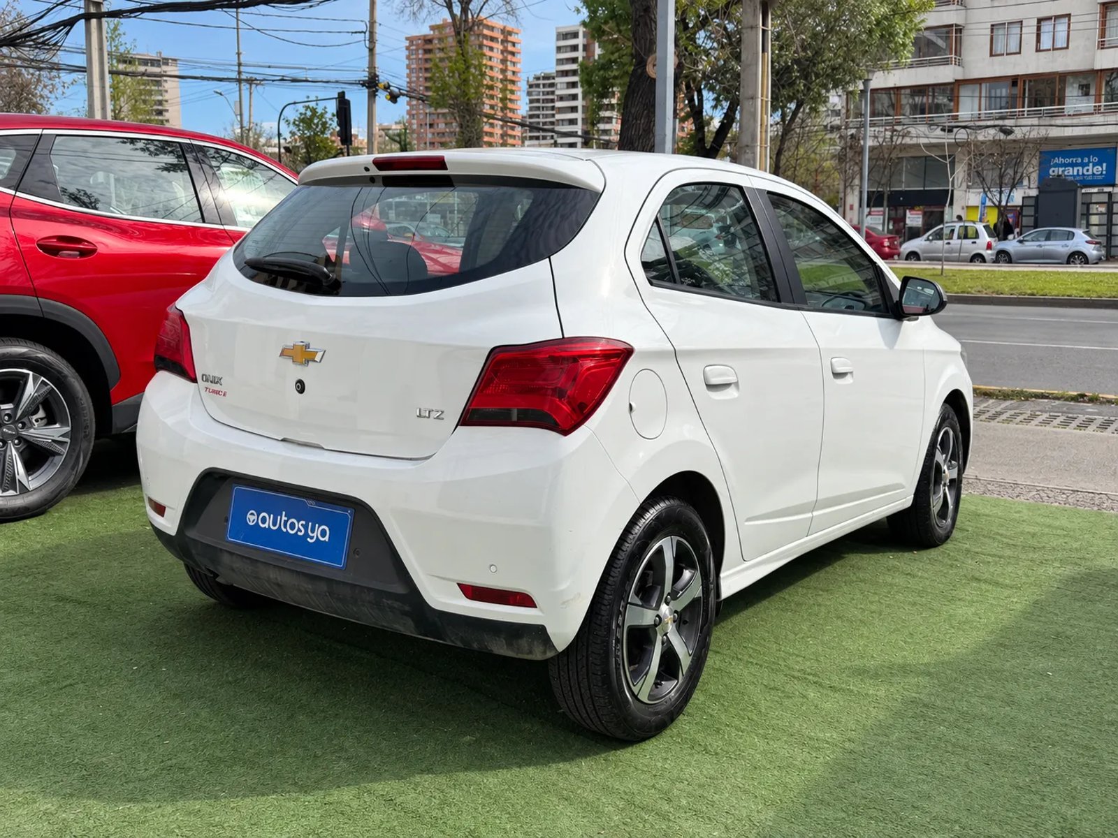 Chevrolet ONIX LTZ 1.4 2018 - Foto 4 de 18