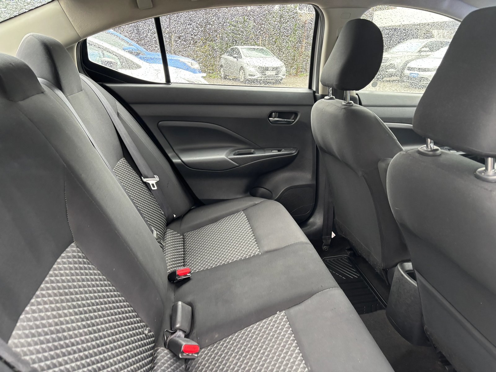 Nissan VERSA 4X2 1.6 AUT 2023 - Foto 3 de 6