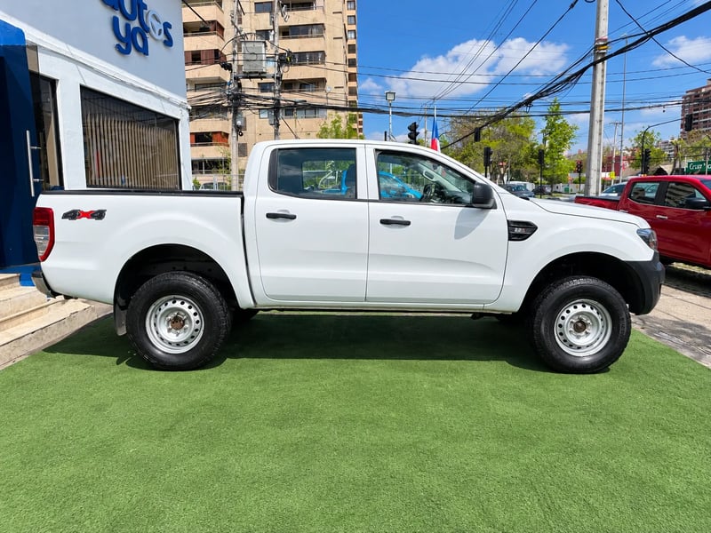 Ford RANGER XL 4X4 2.2 2023 - Imagen 8 de 20