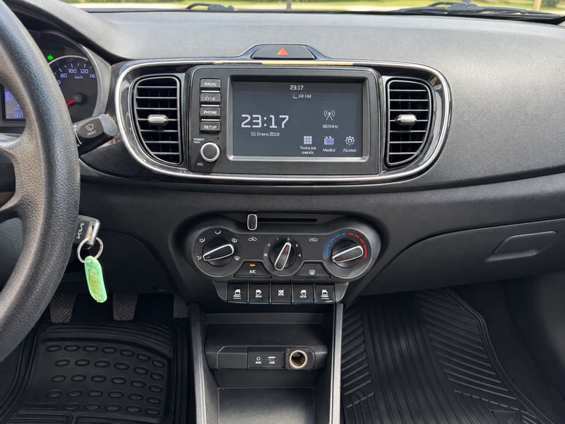 Kia SOLUTO 1.4 2022 - Imagen 20 de 20