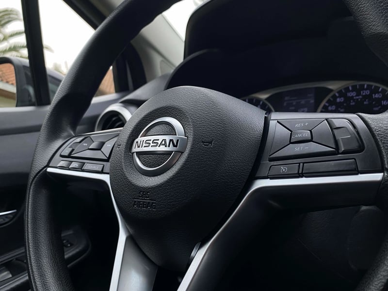 Nissan VERSA CVT 1.6 AUT 2023 - Imagen 3 de 18