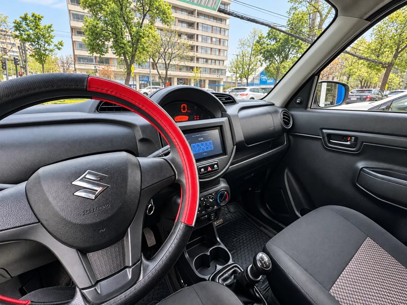Suzuki SPRESSO GLX HB 1.0 2022 - Imagen 6 de 18