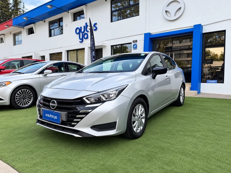 Nissan VERSA 4X2 1.6 AT 2023 - Imagen 13 de 20