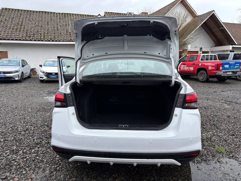 Nissan VERSA CVT 1.6 AUT 2022 - Imagen 9 de 12