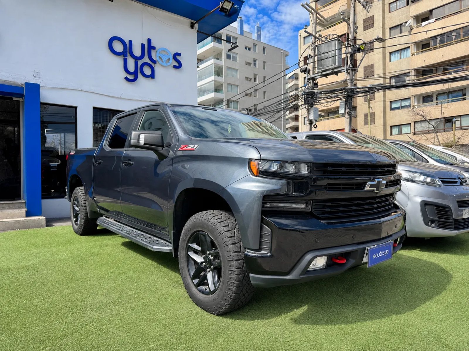 Chevrolet SILVERADO DCAB 4X4 5.3 AT 2021 - Imagen 16 de 18