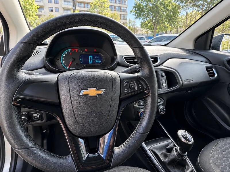 Chevrolet ONIX LTZ 1.4 2018 - Imagen 11 de 18