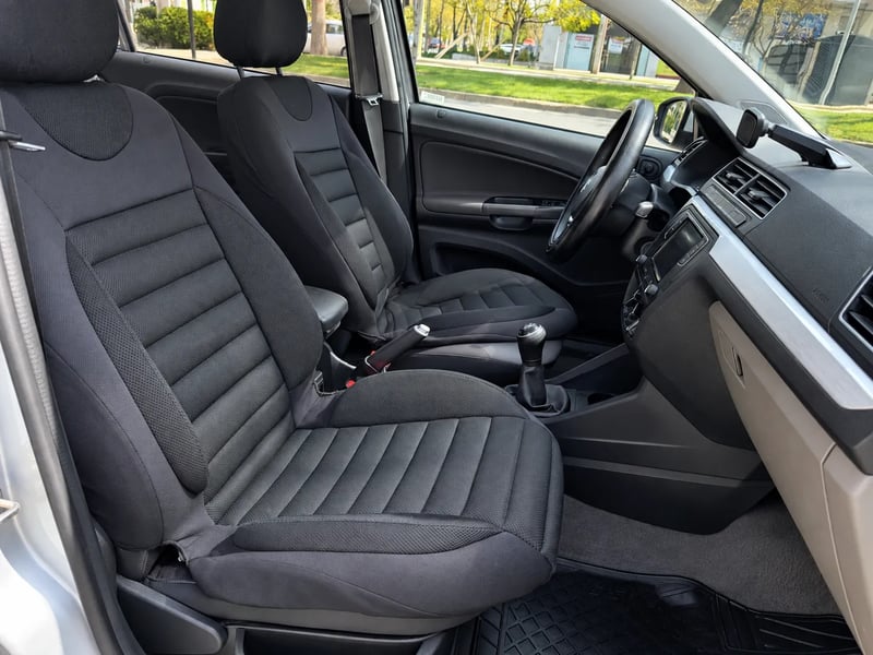 Volkswagen VOYAGE HIGHLINE 1.6 2023 - Imagen 13 de 18