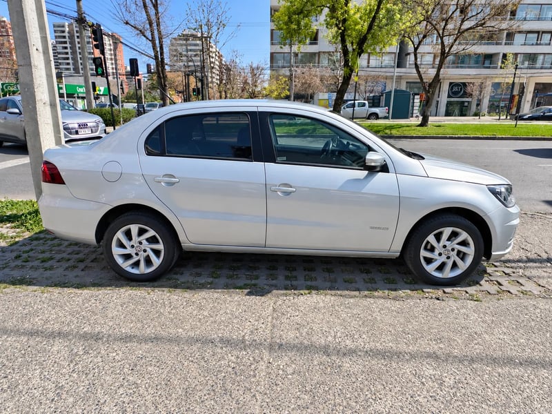 Volkswagen VOYAGE HIGHLINE 1.6 2023 - Imagen 7 de 18