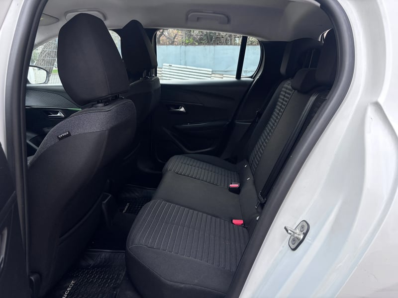Peugeot 208 2024 - Imagen 15 de 20