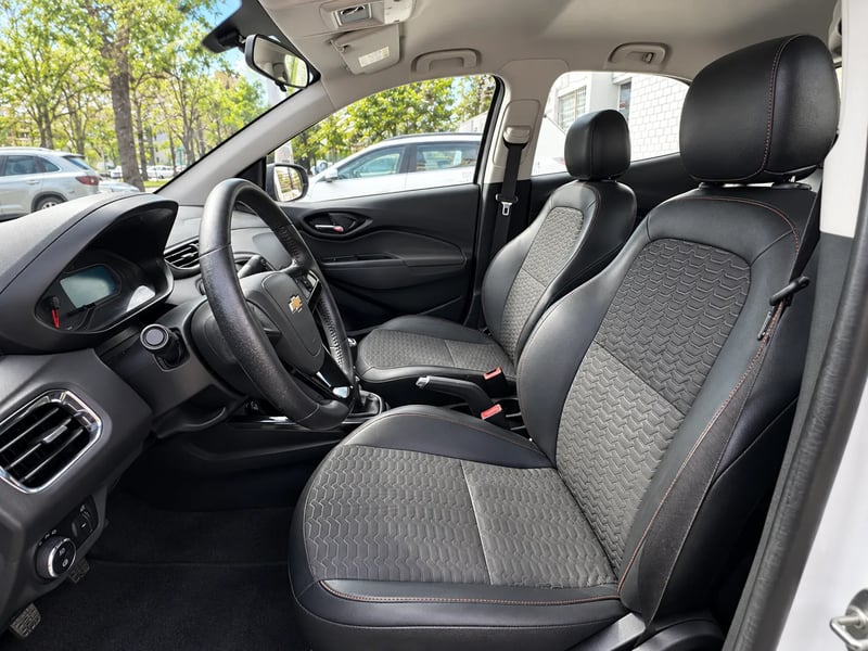Chevrolet ONIX LTZ 1.4 2018 - Imagen 17 de 18