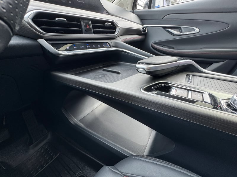 Changan UNI-T ELITE 1.5 AT 2023 - Imagen 13 de 20