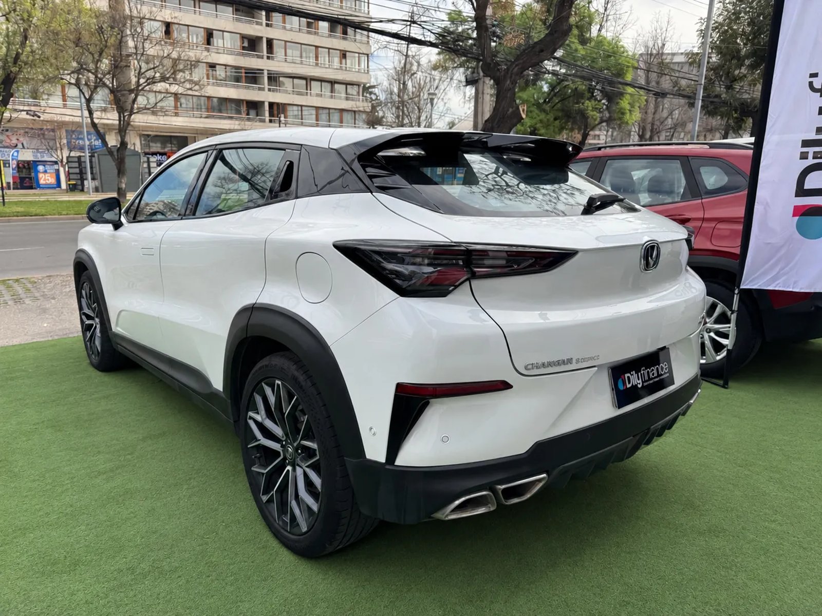 Changan UNI-T ELITE 1.5 AT 2023 - Foto 3 de 20