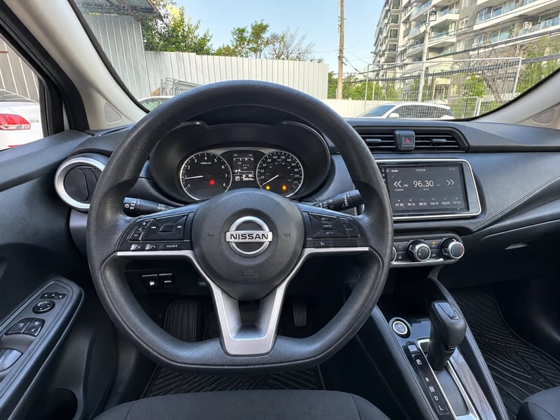 Nissan VERSA CVT 1.6 AUT 2023 - Imagen 12 de 20