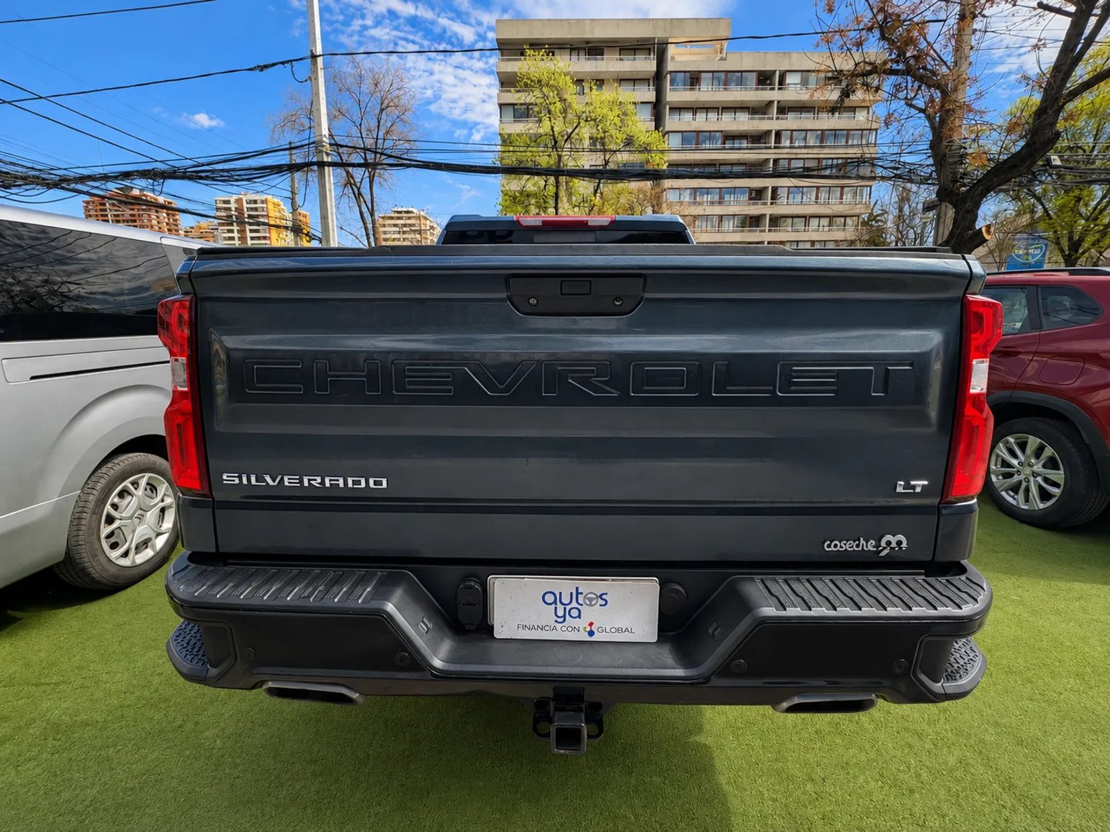 Chevrolet SILVERADO DCAB 4X4 5.3 AT 2021 - Imagen 11 de 18