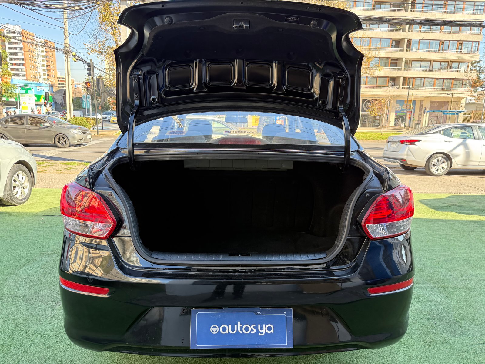 KIA SOLUTO 1.4 2022 - Imagen 12 de 20