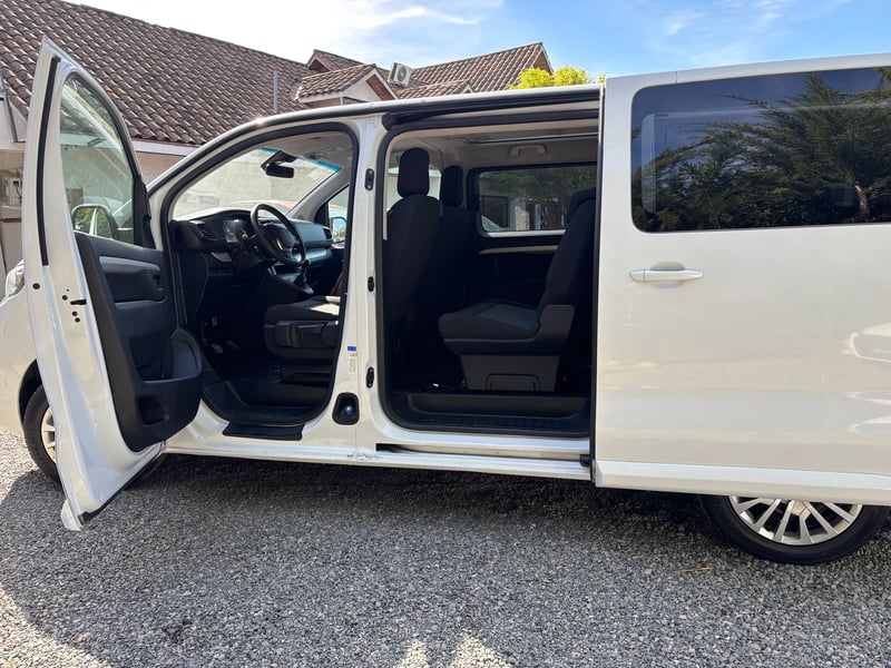 Peugeot TRAVELLER L3 BLUE HDI 180 2.0 2023 - Imagen 4 de 12