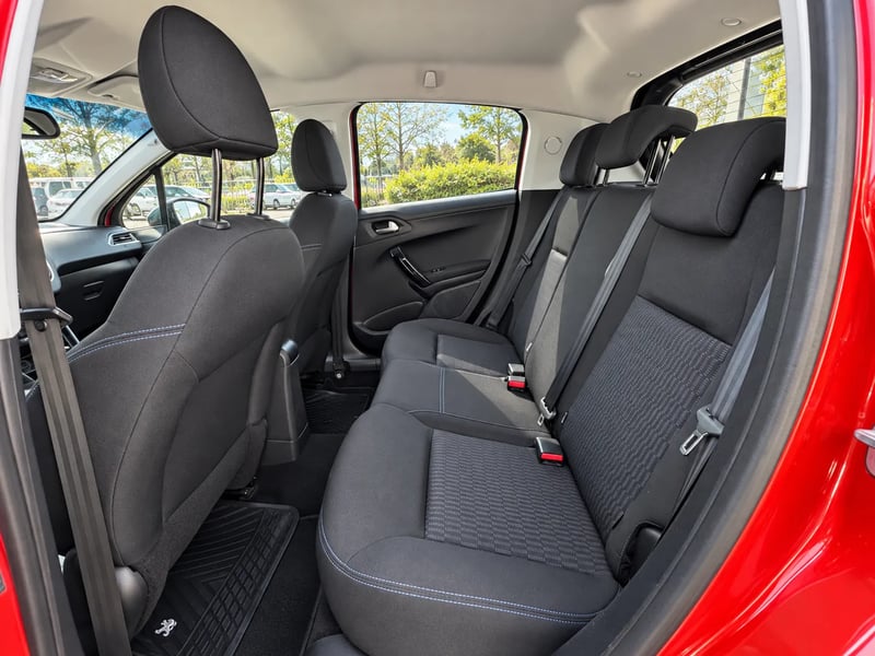 Peugeot 208 PURE TECH HB 1.2 2020 - Imagen 10 de 19