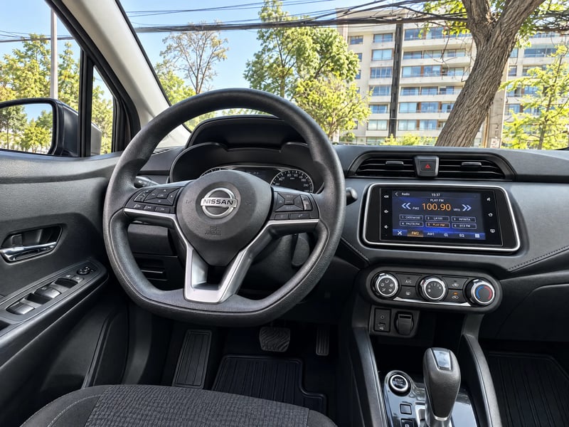 Nissan VERSA CVT 1.6 AUT 2023 - Imagen 13 de 20