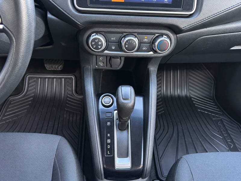 Nissan VERSA CVT 1.6 AUT 2023 - Imagen 15 de 20