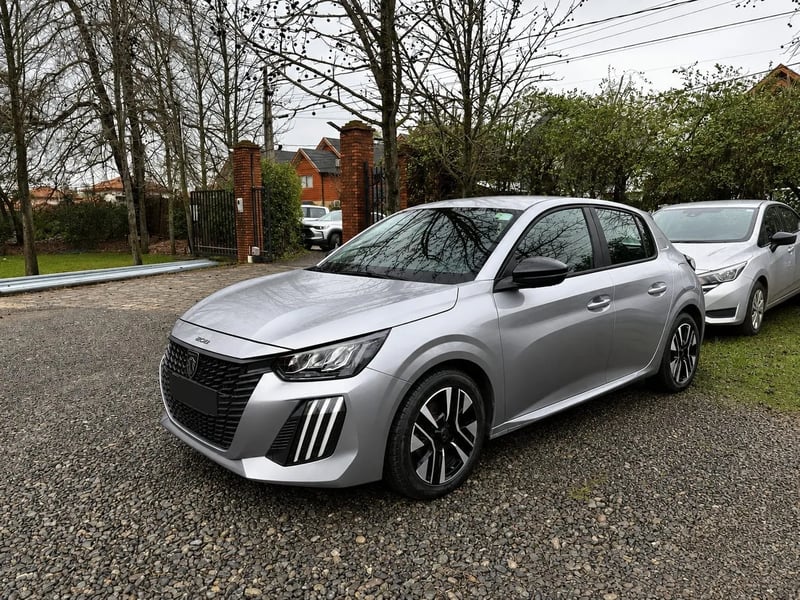 Peugeot 208 PURETECH 4X2 1.2 2024