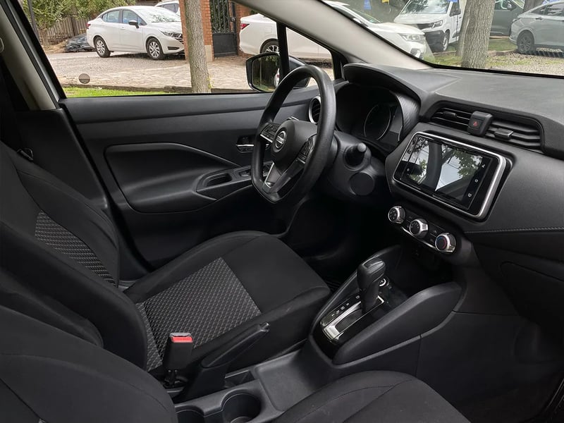 Nissan VERSA cvt 1.6 AT 2023 - Imagen 8 de 18