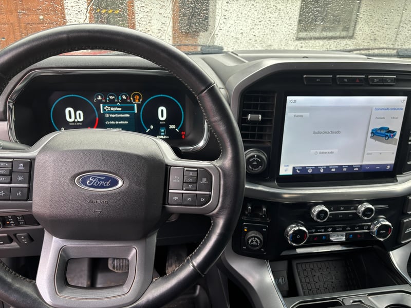 Ford F150 LARIAT LUXURY AT 4X4 2024 - Imagen 8 de 9