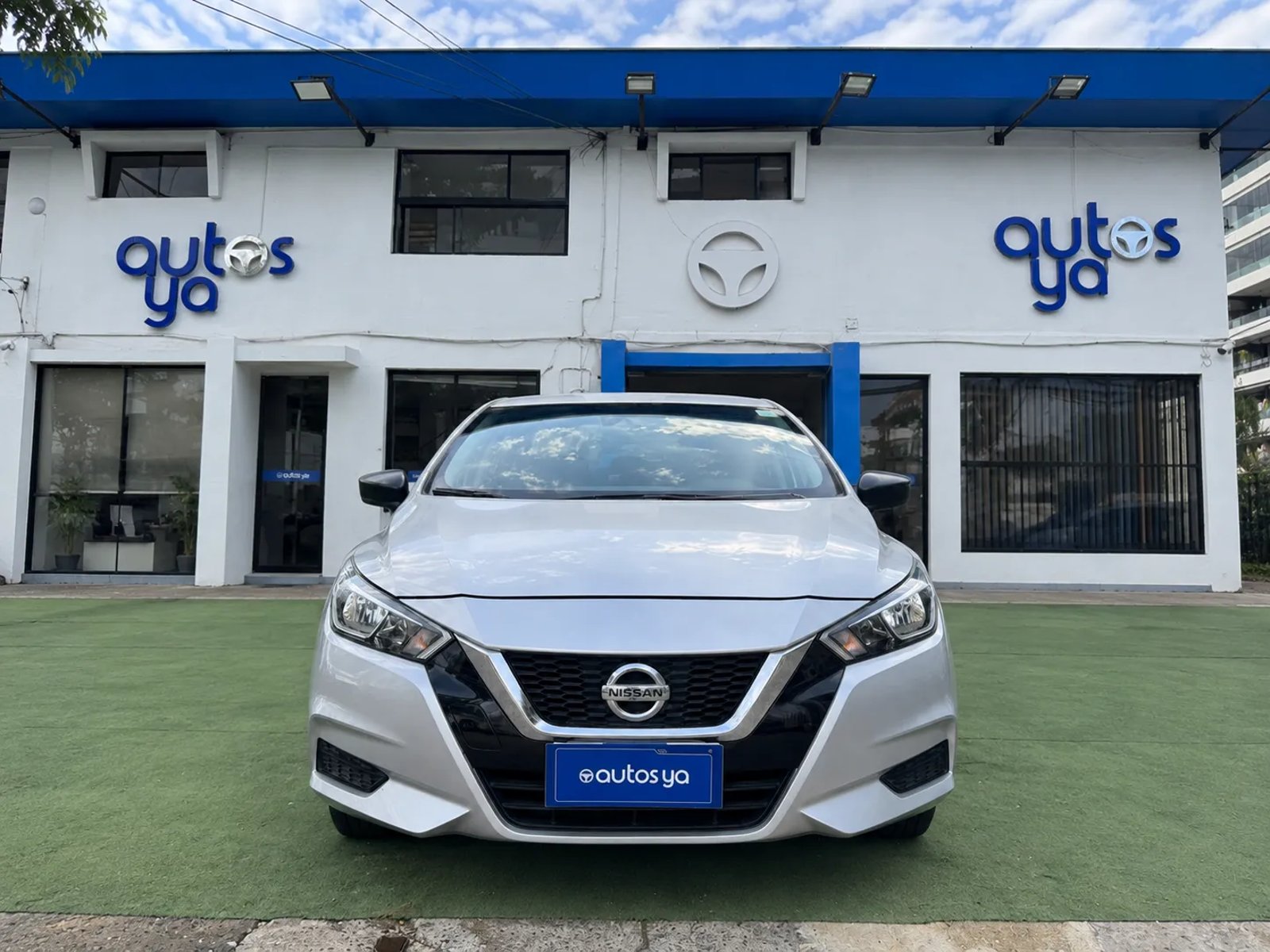 Nissan VERSA CVT 1.6 AUT 2023 - Foto 2 de 20