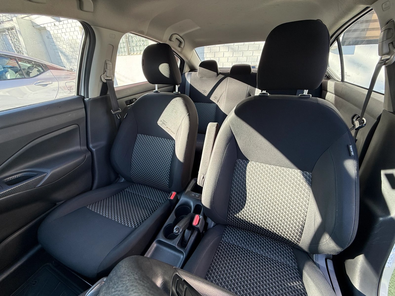 NISSAN NEW VERSA SENSE 1.6 2023 - Imagen 16 de 20
