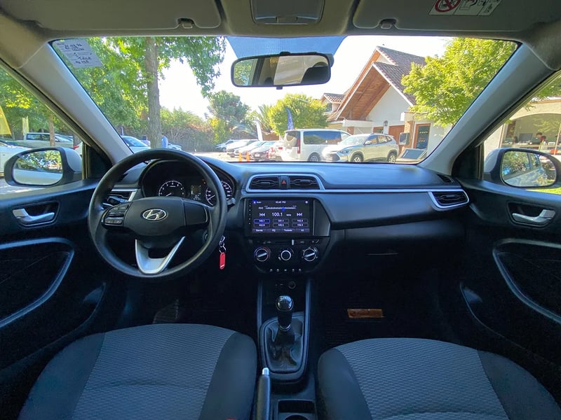 Hyundai VERNA CB 1.4 2022 - Imagen 9 de 20