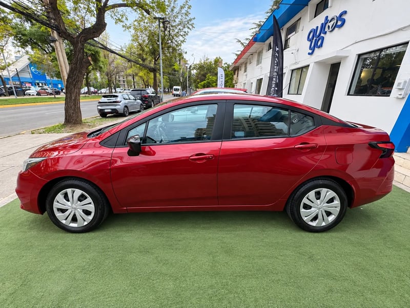 Nissan VERSA CVT 1.6 AUT 2022 - Imagen 16 de 20