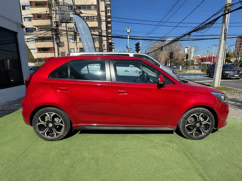 MG 3 HATCH BACK 2021 - Imagen 5 de 18