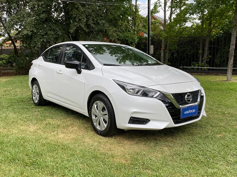 Nissan VERSA cvt 1.6 AT 2023 - Imagen 12 de 18