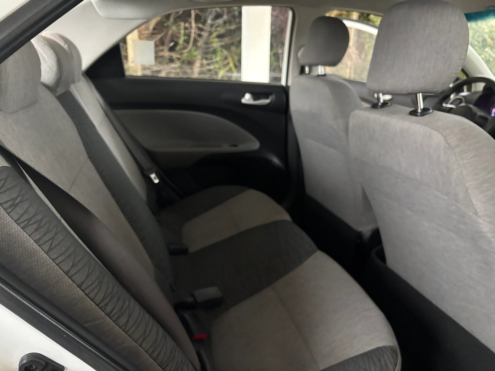Kia SOLUTO 2022 - Imagen 7 de 10