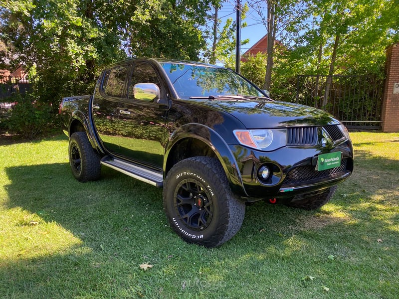 Mitsubishi L200 D CAB 4X4 2.5 AUT 2009 - Imagen 3 de 19