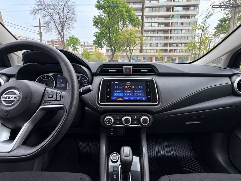 Nissan VERSA CVT 1.6 AUT 2022 - Imagen 9 de 20