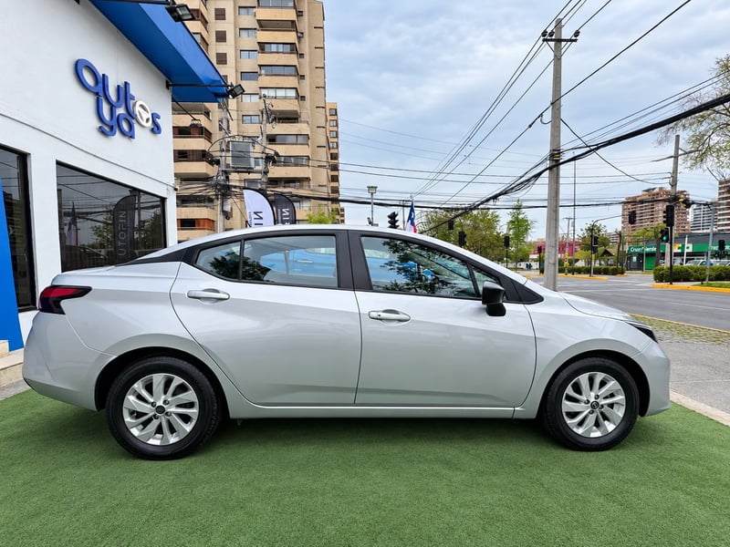 Nissan VERSA 4X2 1.6 AT 2023 - Imagen 20 de 20