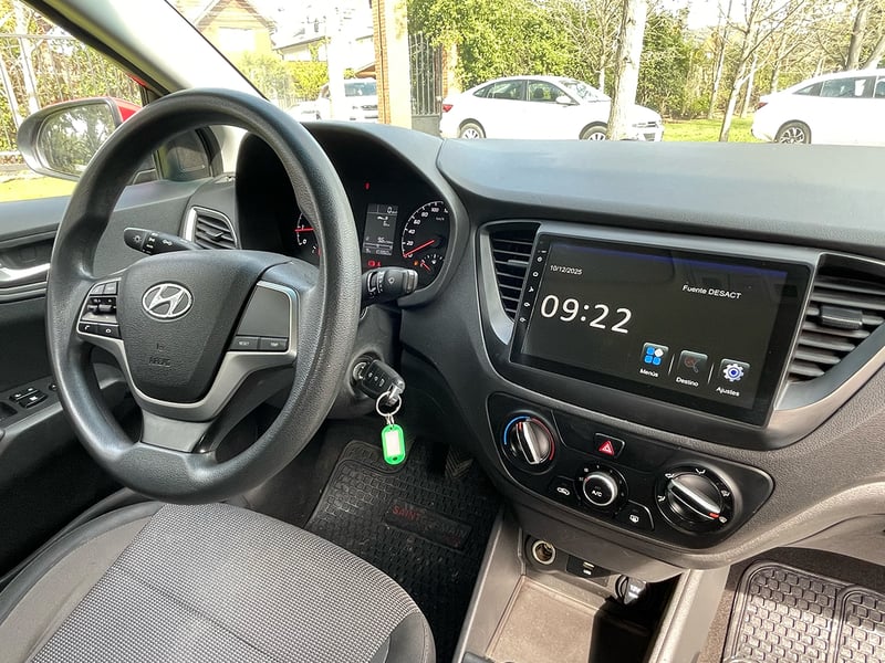 Hyundai ACCENT HCI PLUSS MT 1.4 2022 - Imagen 14 de 16