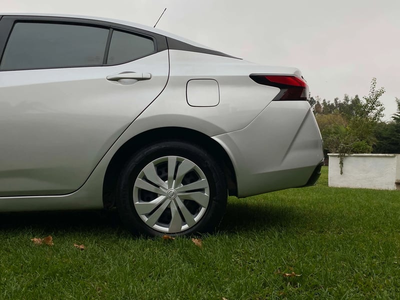Nissan VERSA CVT 1.6 AUT 2023 - Imagen 15 de 18