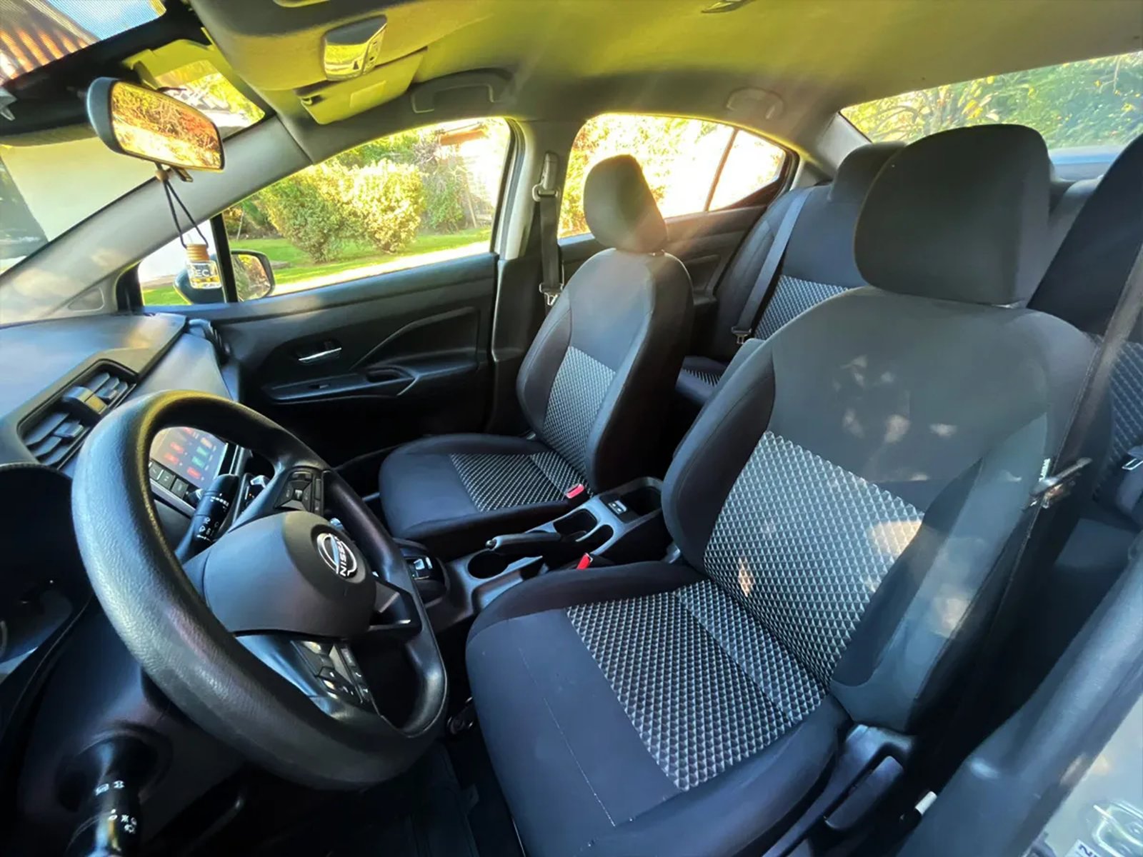 NISSAN NEW VERSA SENSE 4X2 1.6 AUT 2023 - Imagen 10 de 15